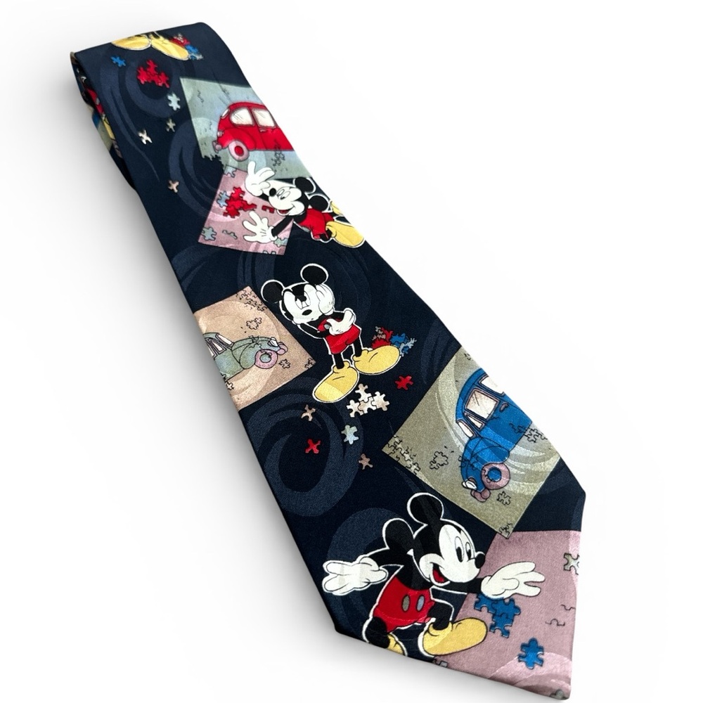 Disney Mickey Mouse Doing a Puzzle SILK  Men's Neck Tie